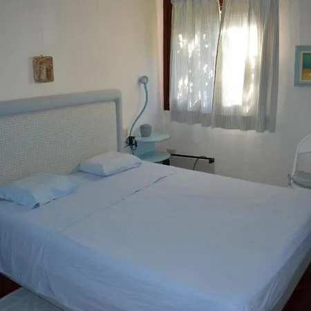 Salina Bamba Sleeps 8 Hébergement de vacances Monte Petrosu