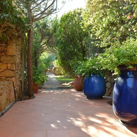 Salina Bamba Sleeps 8 Hébergement de vacances Monte Petrosu